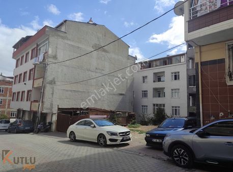 Esenyurt Kıraç 293 M2 İmarli 15 Dairelik Parsel