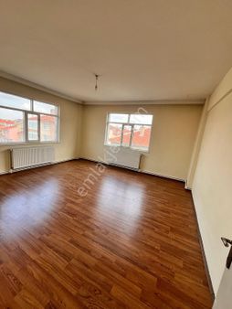 Anadolu Emlaktan Altunkalem Mahhlesinde 3+1 Daire