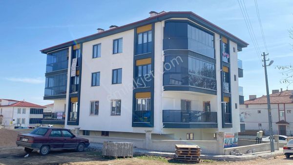 Konut Emlak'tan Mehmet Akif Ersoy Mh.narman İnş.satılık 2+1 Daire​