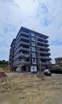 Yeni Yapılan Devlet Hastanesinin Yanında Satılık 1+1 Daireler