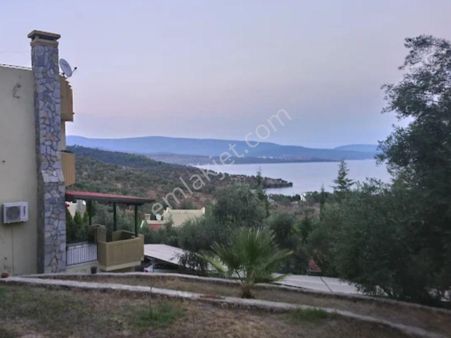 Mugla.milas.kıyıkışlacık’ta İasos Tatil Sitesinde Sahilde Satılık Villa