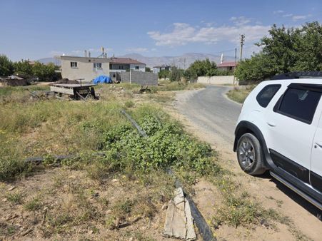 Cm Emlaktan.. Sazlıca Yeni Mahalle Harika Konumda 609 M2 Satılık Arsa