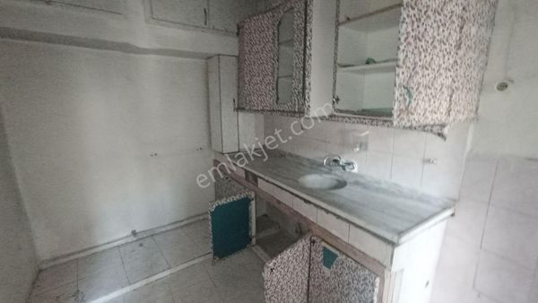 Gümüştekin Mahlesinde Arsa Tapulu Tek Katlı Müstakil Ev