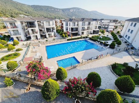 Akbukde Elit Site İçerisinde Merkezi Konumda Bahçe Kat 1+1 Daire