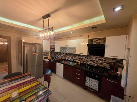 Altın Emlak'tan Yıldız Konutları Geniş 3+1 Satılık Daire 166m2