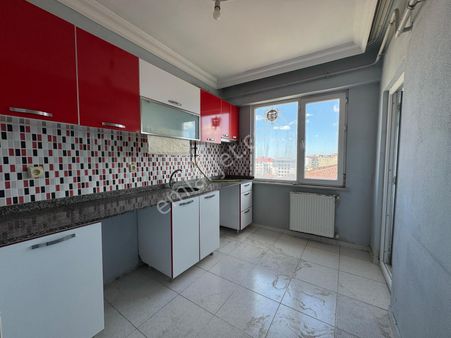 Çerkezköy Kızılpınar'da 2+1 İskanlı-pazar-ve-okul-mevkisi-kombili