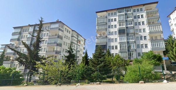 Mevsim Gayrimenkulden Cumhuriye Mahallesinde Kiralık 2+1 Daire