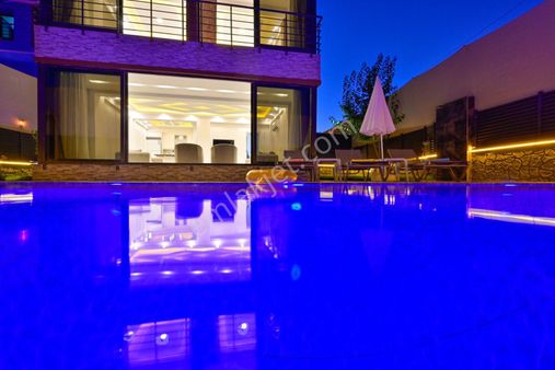 Baran Emlak Tan Çamköyde Satılık Villa