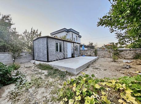 Duru Team - Gesi'de Konteyner'li Temiz Villa Parseli Fırsatı !!!