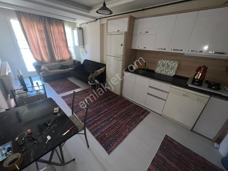 Bucaparisa'dan Kampüs Karşısı Asansörlü Eşyalı Ara Kat 1+1