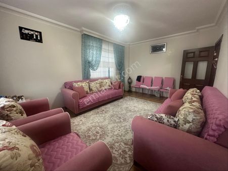 Satılık Teomanpaşa Mahallesinde Tramvay Duragına Yürüme Mesafesinde