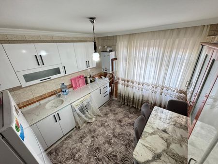 Atapark Göbek'te Muhteşem Manzaralı Ferah Daire!