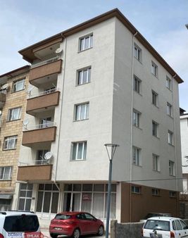 Emek Mah.de 95m2 Dükkan+4 Katlı 422m2 Satılık 3+1 Daireli Bina