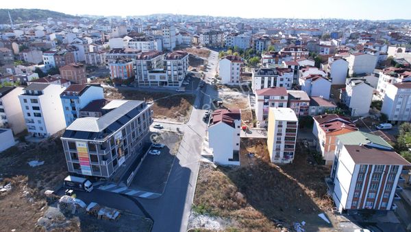 Arnavutköy Boğazköy Mh. 220 M2 İmarlı - İfrazlı Arsa Caddeye Cephe