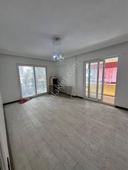 Satılık Çarşı Merkezde 3+1 Daire