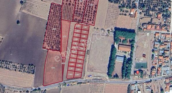 Komutan Emlaktan Bergama Göçbeylide Yatırımlık Arsa