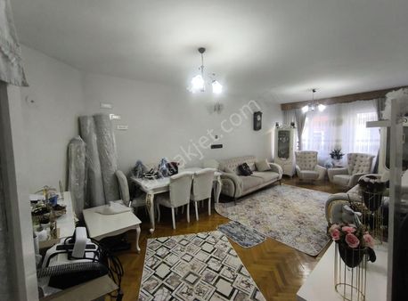 Onur Detay Dan Erzurum Çaykara Cad Satılık 3+1 Daire