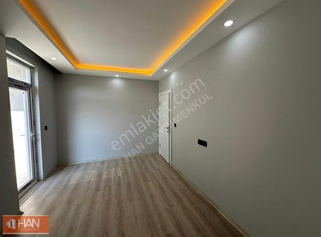 V. Aydoğmuş Mah. 2+1 Geniş Çift Balkonlu Satılık Daire