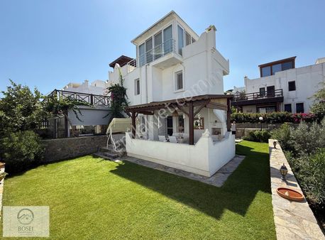 Türkbükü Sankop Sitesinde Satılık Deniz Manzaralı 3+1 Villa