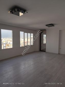 Fener Caddesinde Satılık 3+1