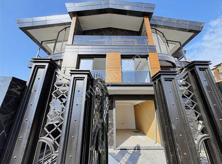 Bornova Atatürk Mah. Satılık Sıfır Tripleks 3+1 Villa