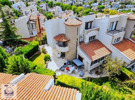 Urla Binkonutlarda Havuzlu, Doğa Manzaralı Muhteşem Ev..!