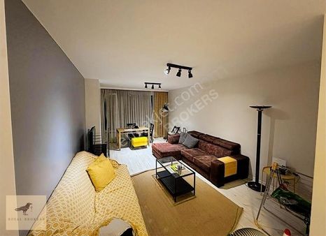 Kiralik, Reşit Galip Caddesi, Eşiyalı Daire 3+1