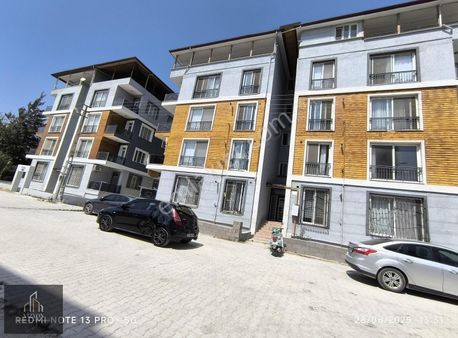 Çekmecede Oğuz Ata Sitesinde Satılık 3+1 Doğal Gazlı Daire