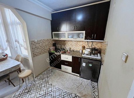 Gülveren Mah.2+1 Herşeyi Ayrı 2.kat Daire