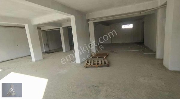 | Şehir'den |pınarbaşı Mağaza/depo/imalathane Uygun 250m2 Dükkan