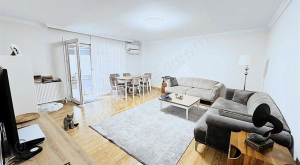 Nurtepe Metroya 5 Dk, Bahçeli Geniş 3.5+1 Daire ! Kaçmaz Fırsat!