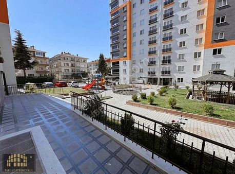 Parla Emlak'tan Pınarbaşı Mah Vatan Sitesi 4+1/4.kat/170m2