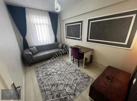 Afyon Erenler Sevgi Caddesinde Kiralık 2+0 Sıfır Eşyalı