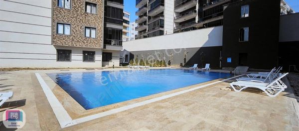 Mudanya Halitpaşa'da Deniz Manzaralı Yüzme Havuzlu Satılık 3+1