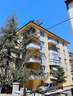 Afyon Kocatepe Mahallesi 3+1 Geniş Kiralık Daire ( Baro Yanı )