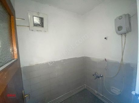 İdeal'den Afyon Merkezde 3 Katlı Satılık Bina!!!