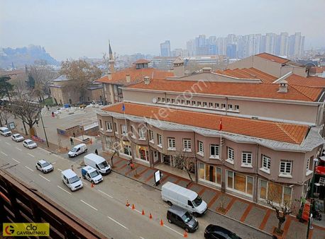 Cio Gayrimenkul'den Heykel'de Eşyalı Kiralık Ofis İşyeri