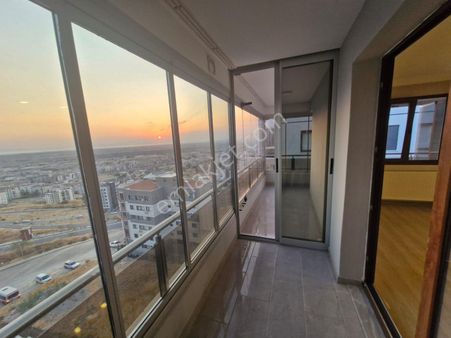 Çiğli Esentepe Mahallesinde 2+0