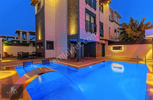 4+1 Ultra Lüks Sauna Jakuzili Satılık Villa