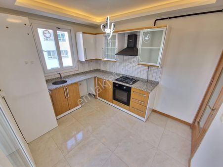 İz'den Geniş Oturumlu 100.yıl'da 3+1 Satılık Daire !!