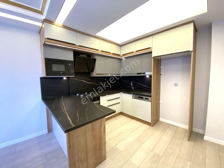 🌀gültaş Emlaktan Akçayda Satılık Muhteşem Peyzajı İle Göz Kamaştıran 1+1 Daire