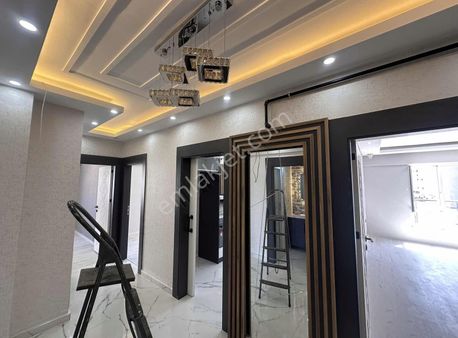 Belkız Gyo Park Cepheli 2+1 Akkılı Göbek Kat Daire