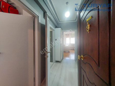 Akdere İnegöl Sokakta 3+1 2. Kat Ön Cephe Kombili