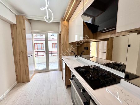 Çiftçioğullarından Merkez Mahallesinde G.cephe İçi Yapılı 3+1 Daire