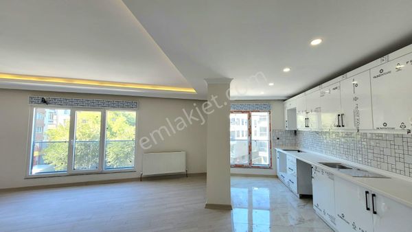 Bahçelievler’de Sıfır Binada Geniş 3+1 Satılık Daire – Önü Açık Ferah Cephe