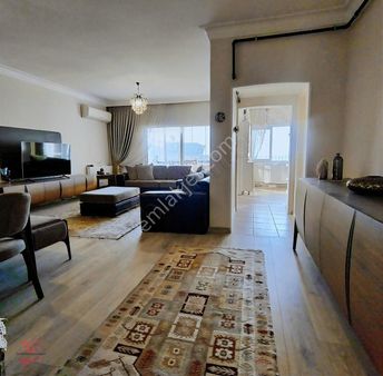 Sezen Aksu'da Çift Cephe,süper Geniş, Deniz Manzaralı 3+1