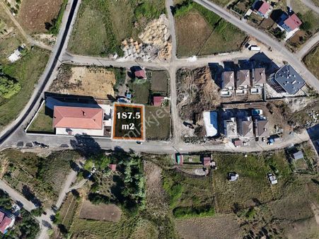 Büyükkolpınar’da Alaçam Caddesinin Hemen Altında Satılık Hisse