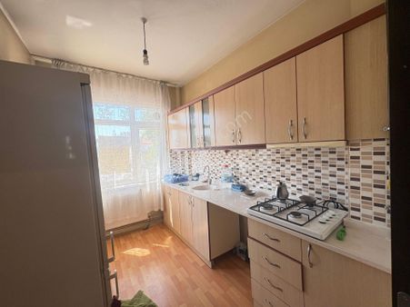 Elisa Gyo//kayabaşı Halıcılar Sitesi Karşısı 3+1 Kombili Satılık Daire