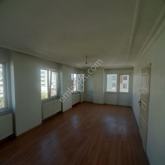 Fırat Emlaktan Mutlukente Yürüme Mesafesinde Cayırova Aksede Kiralık 2+1