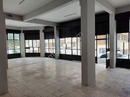 Bucaparisa'dan Doğum Hast.yakını 130m2 Üç Cepheli Dükkan